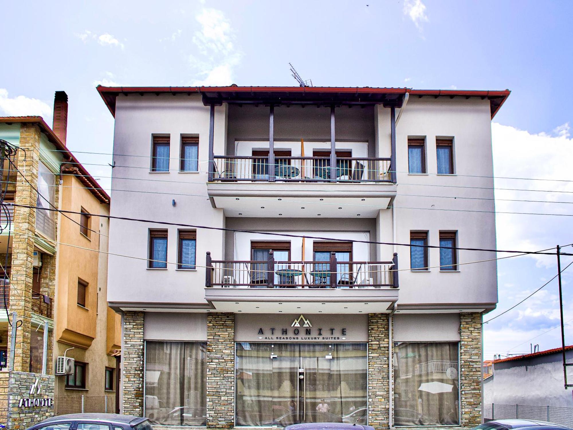 Athonite All Seasons Luxury Suites Ierissos Bagian luar foto