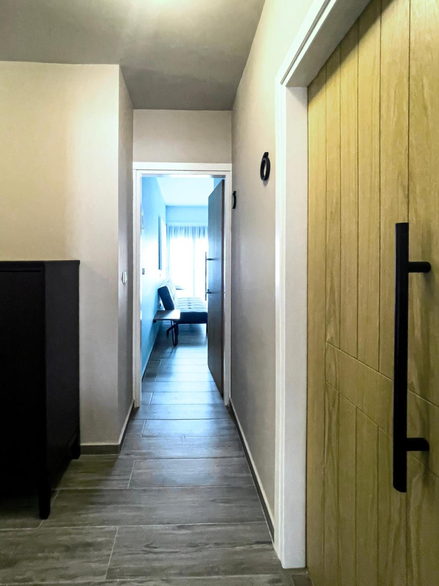 Athonite All Seasons Luxury Suites Ierissos Bagian luar foto
