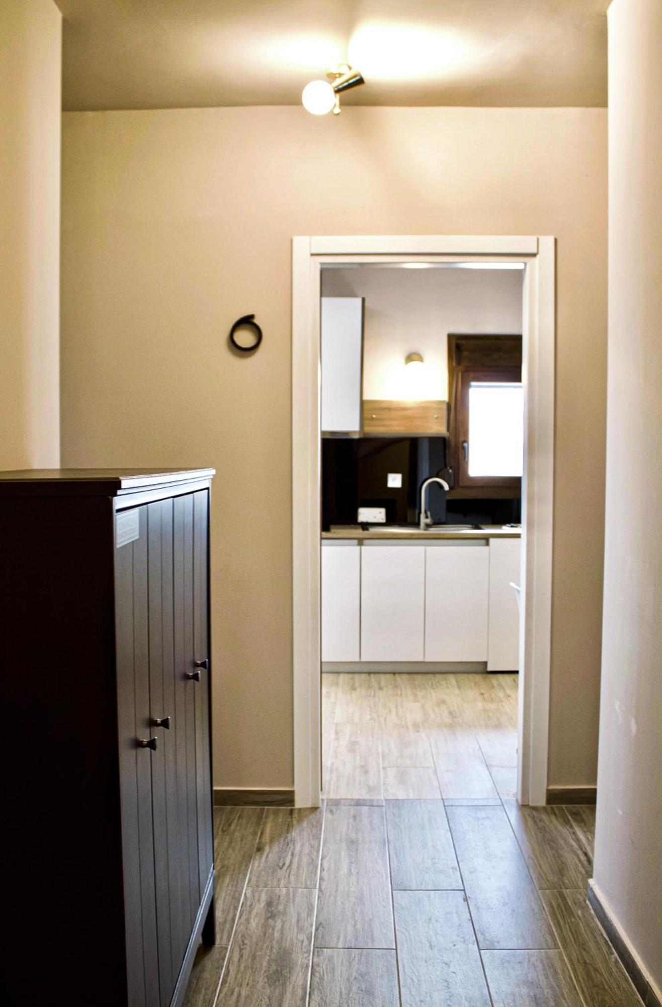 Athonite All Seasons Luxury Suites Ierissos Bagian luar foto