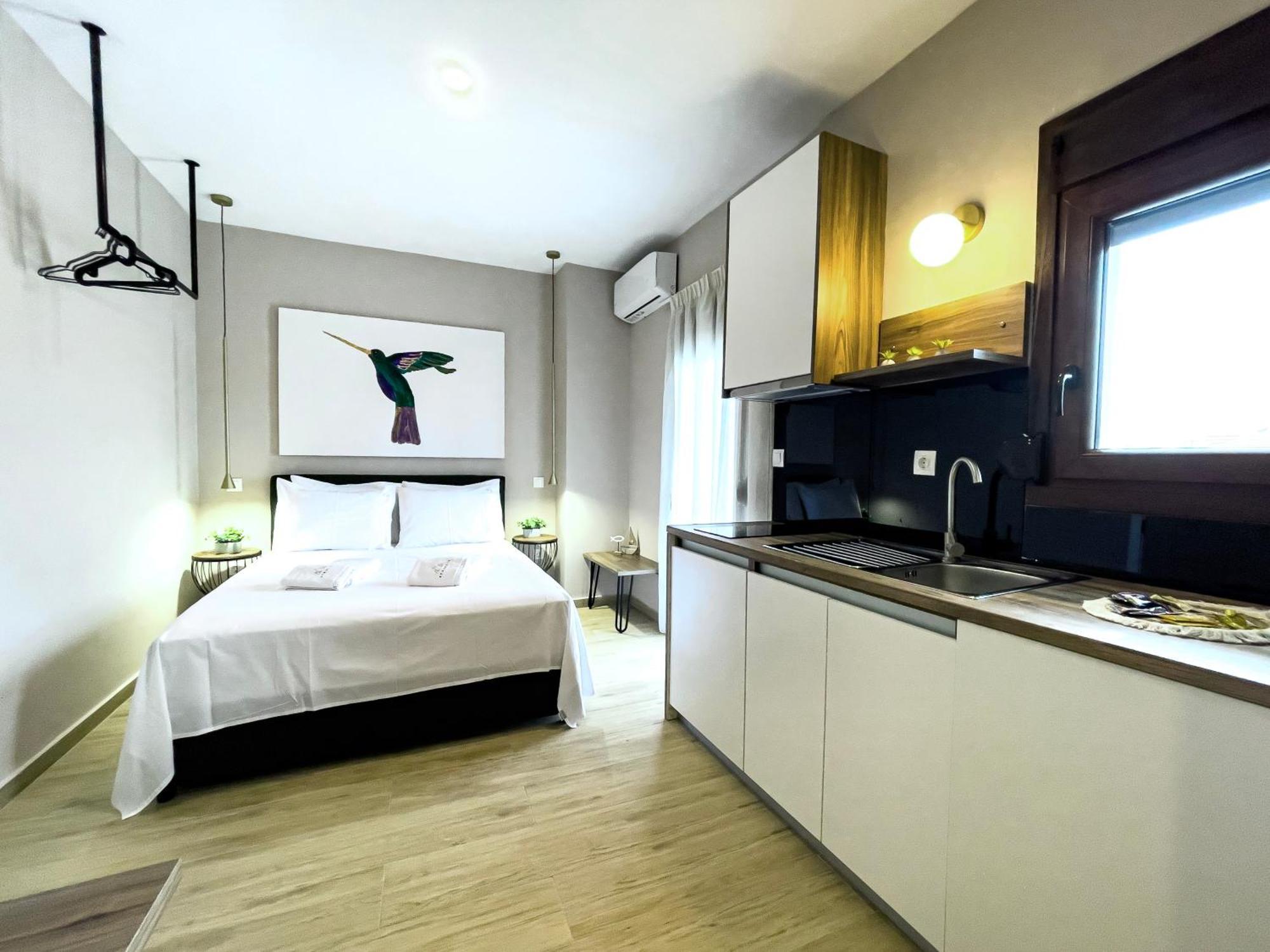 Athonite All Seasons Luxury Suites Ierissos Bagian luar foto